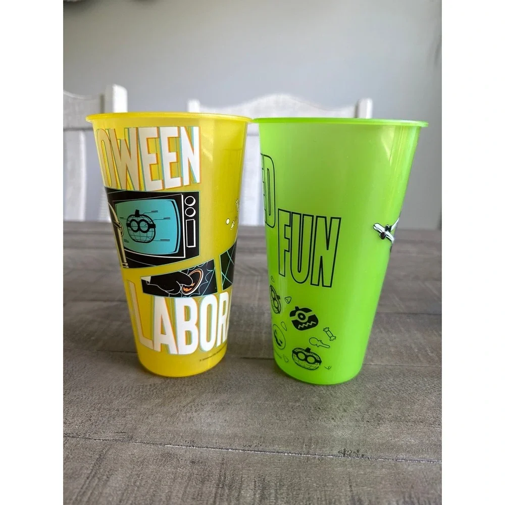 Zak Designs Minions: The Rise of‎ Gru Halloween Glow in the Dark Tumbler Set
